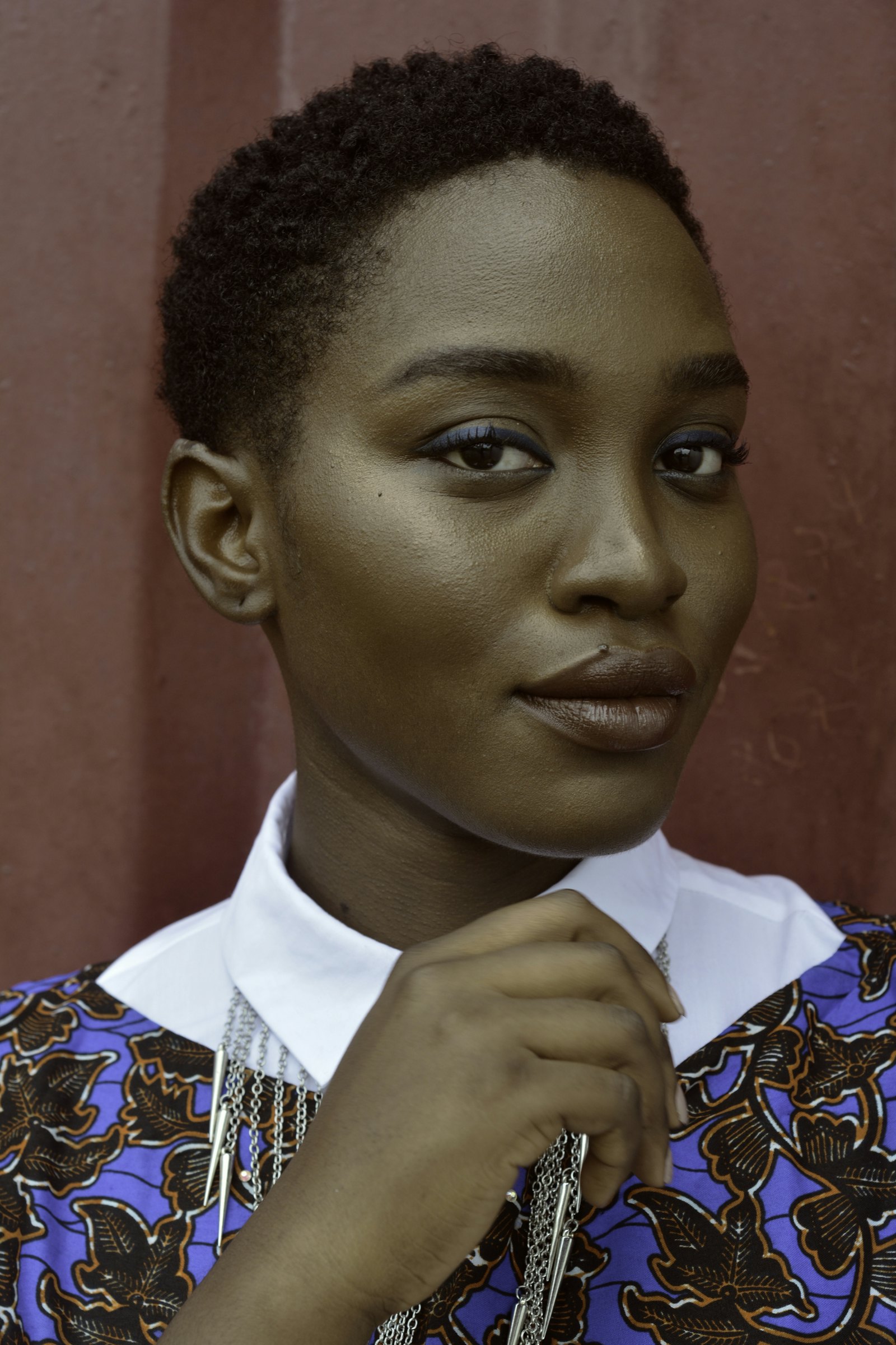 A flawless soft-glam makeup look by SoulBeauty